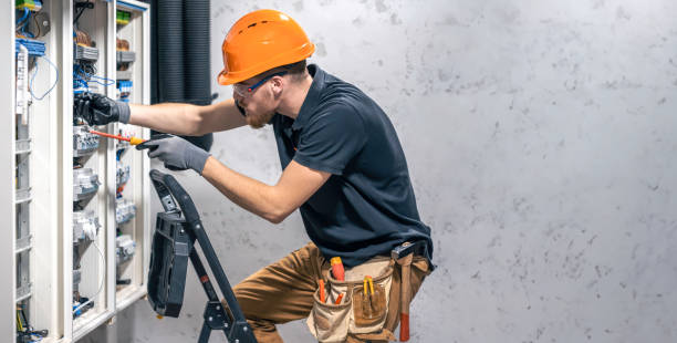 Best Local Electrician Companies  in Fitchburg, WI